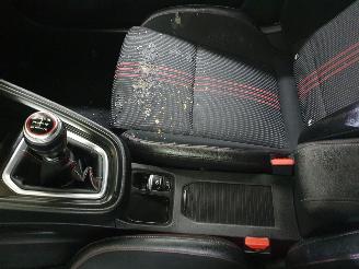 Renault Clio Mk5 BJA 1.0TCe 100 RS Line picture 16