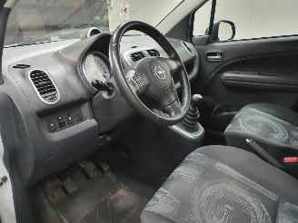 Opel Agila F68 1.0 picture 7