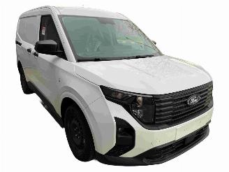  Ford Transit Courier Van  2024/8