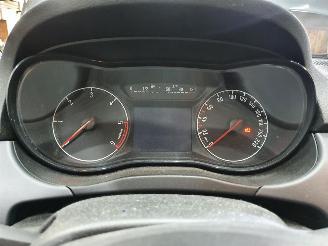 Opel Corsa P68 picture 12