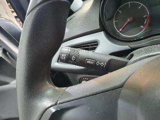 Opel Corsa P68 picture 14