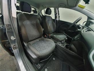 Opel Corsa P68 picture 32