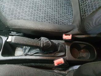 Opel Corsa P68 picture 18