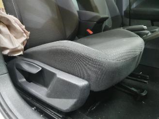 Volkswagen Polo AW1 1.0 BlueMotion Technology picture 16