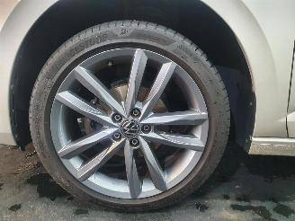 Volkswagen Polo AW1 1.0 BlueMotion Technology picture 28