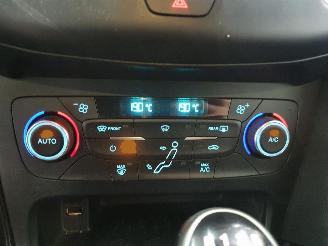 Ford Focus 1.0 EcoBoost 125pk Euro6 picture 37