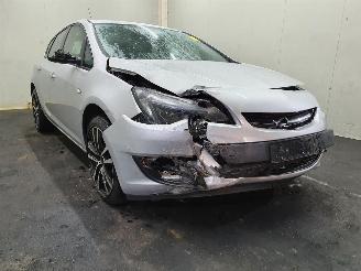 Uttjänta bilar auto Opel Astra J Edition 1.4 2015/3
