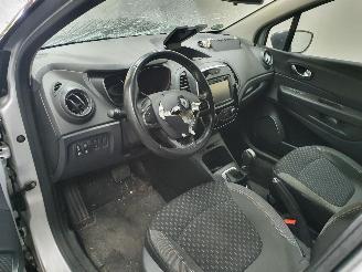 Renault Captur J87 1.2TCe Intens picture 8