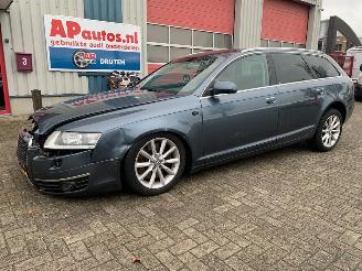 Vaurioauto  passenger cars Audi A6 avant 4.2 V8 QUATTRO 334pk 2005/10