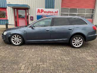 krockskadad bil auto Audi A6 avant 4.2 V8 QUATTRO 334pk 2005/10
