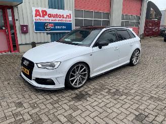 Damaged car Audi A3 SPORTBACK 1.4 TFSI DSG 180PK S-LINE MAXTON 2013/11
