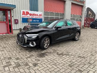 Voiture accidenté Audi A3 SPORTBACK 1.0 30 TFSI MILD HYBRIDE 2022/5
