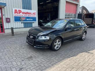 Vrakbiler auto Audi A3 A3 Sportback (8PA), Hatchback 5-drs, 2004 / 2013 1.2 TFSI 2011/5