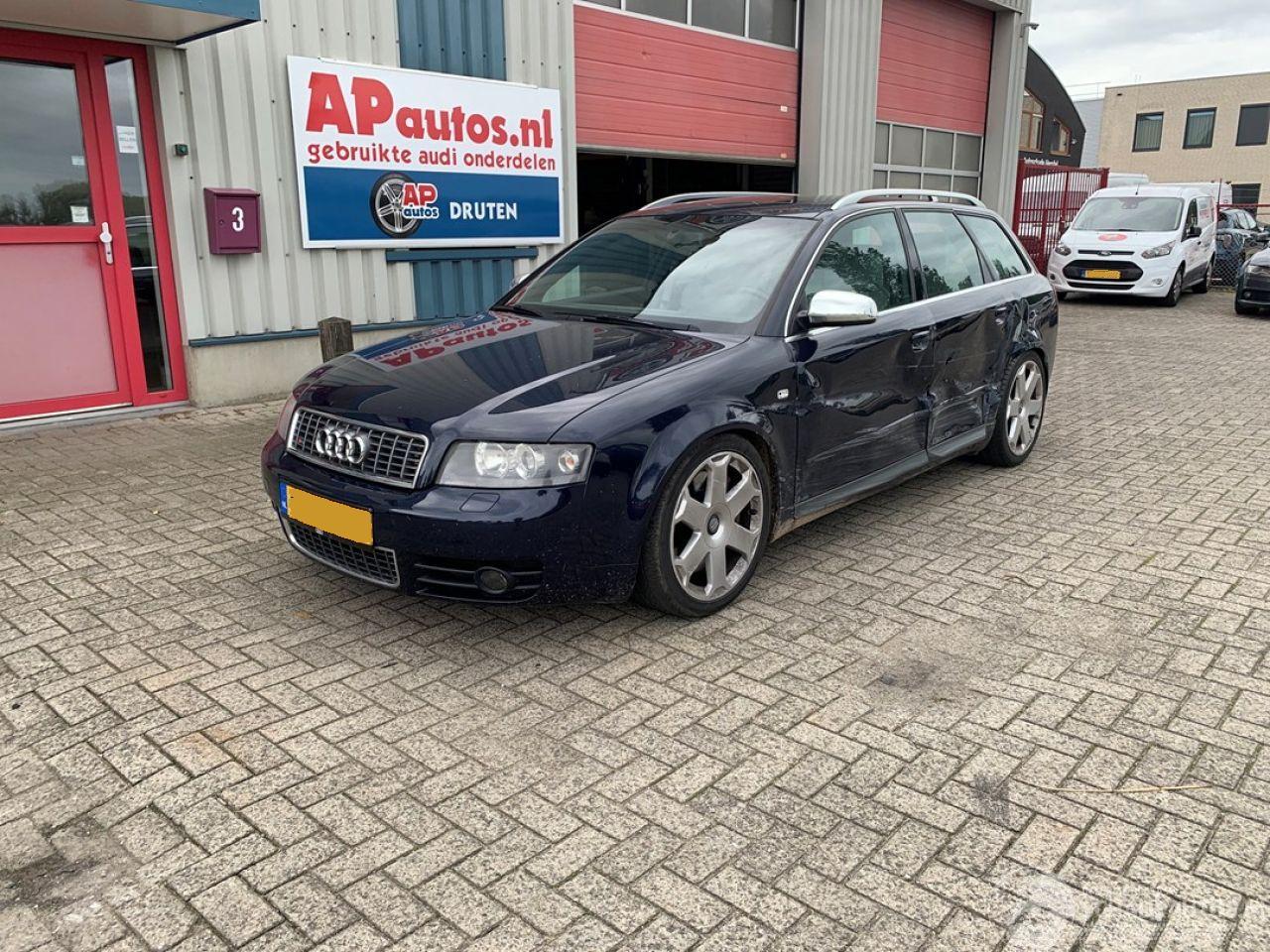 Audi S4 4.2 V8 40V 344pk