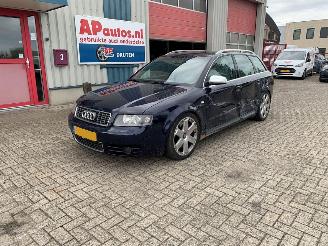 skadebil auto Audi S4 4.2 V8 40V 344pk 2003/9