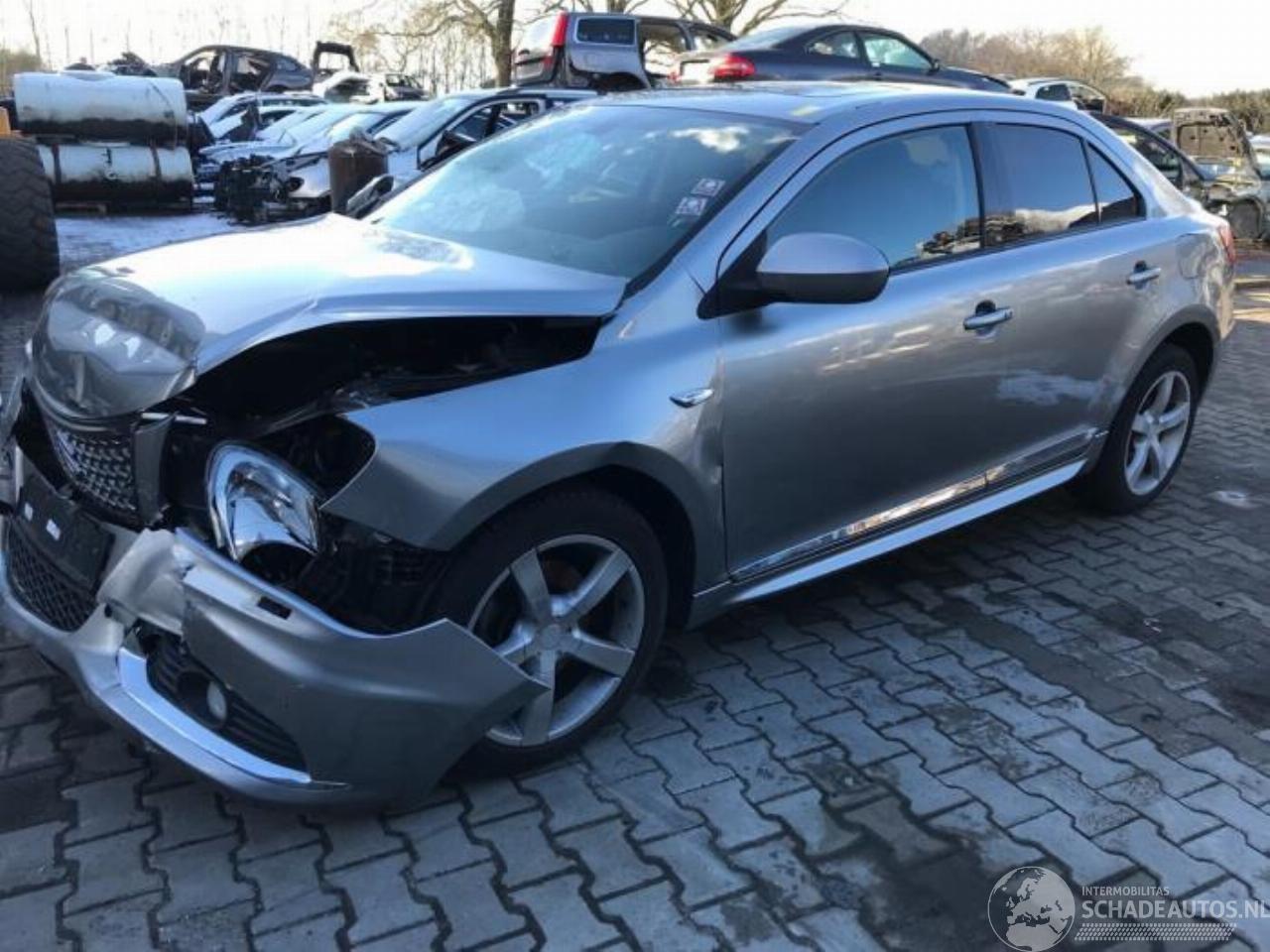 Suzuki Kizashi Kizashi (FRE/FRF), Sedan, 2010 / 2015 2.4 16V 4x4