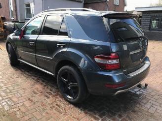 Mercedes ML ML II (164/4JG), SUV, 2005 / 2011 4.0 ML-450 CDI 4-Matic V8 32V picture 2