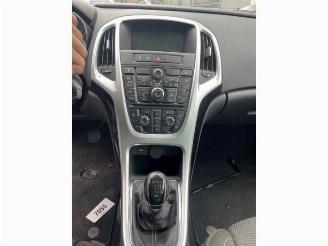 Opel Astra Astra J (PC6/PD6/PE6/PF6), Hatchback 5-drs, 2009 / 2015 1.4 Turbo 16V picture 6