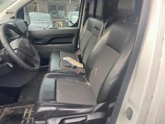 Peugeot Expert Expert (V1/VA/VB/VE/VF/VT/VY), Van, 2016 2.0 Blue HDi 120 16V picture 7