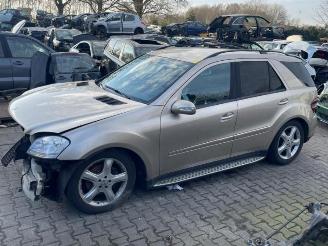 Démontage voiture Mercedes ML ML II (164/4JG), SUV, 2005 / 2011 3.0 ML-320 CDI 4-Matic V6 24V 2007/4