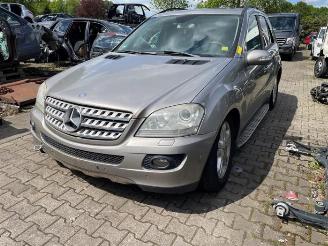  Mercedes ML ML II (164/4JG), SUV, 2005 / 2011 3.0 ML-320 CDI 4-Matic V6 24V 2006/3