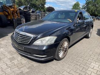 Coche siniestrado Mercedes S-klasse S (W221), Sedan, 2005 / 2014 3.0 S-320 CDI 24V 2010/2