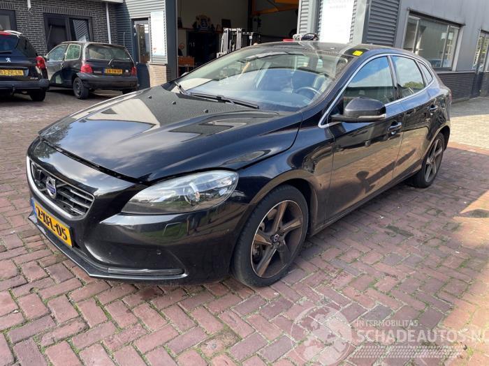 Volvo V-40 V40 (MV), Hatchback 5-drs, 2012 / 2019 2.0 D4 16V