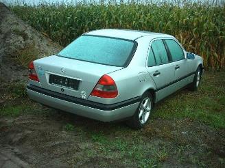 Mercedes C-klasse  picture 2