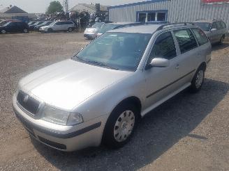 Autoverwertung Skoda Octavia Zilver LF7T Onderdelen Bumper Deur 2006/3