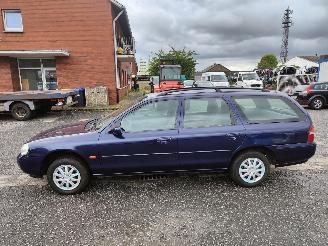 Ford Mondeo 1.8 16V Lugano-Blauw Onderdelen RKB Motor picture 4