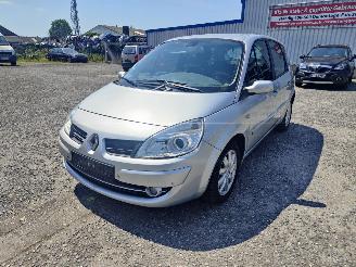 demontáž osobní automobily Renault Scenic 1.6 16V Zilver TED69 Onderdelen K4M766 Motor 2007/3