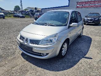 Uttjänta bilar auto Renault Scenic 1.6 16V Zilver TED69 Onderdelen K4M766 Motor 2007/3