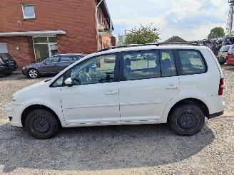 Volkswagen Touran 2.0TDI Wit LB9A Onderdelen KXW Versnellingsbak picture 4