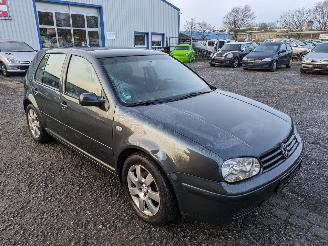 Volkswagen Golf 1.9 TDI picture 3