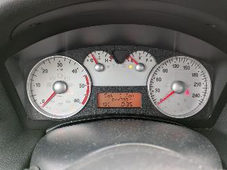 Fiat Stilo Kombi picture 13