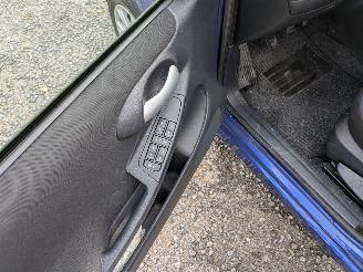 Fiat Stilo Kombi picture 12