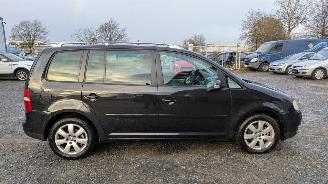 Volkswagen Touran 2.0 TDI picture 4