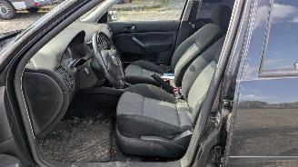 Volkswagen Golf 1.6 picture 10