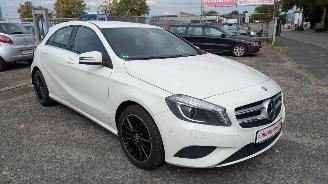 Mercedes A-klasse 180d 7G-DCT picture 3