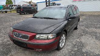 Vrakbiler auto Volvo V-70 2.4 2001/11