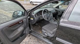 Volvo V-70 2.4 picture 9