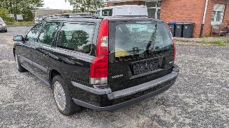 Volvo V-70 2.4 picture 7
