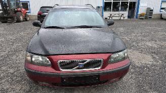 Volvo V-70 2.4 picture 2