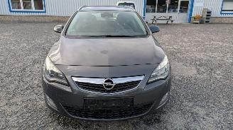 Opel Astra 1.7 CDTI picture 2