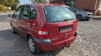 Renault Scenic 1.6 picture 7