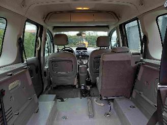 Renault Kangoo Family 1.6-16V Expression invalide / rolstoel vervoer picture 7