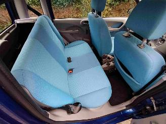 Fiat Panda 1.2 Emotion airco en panoramadak picture 9