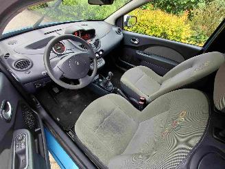 Renault Twingo 1.2-16V Collection airco picture 7