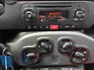 Fiat Panda 1.2 Lounge airco picture 5