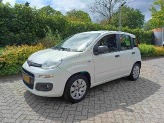 uszkodzony samochody osobowe Fiat Panda 1.2 Lounge airco 2016/5